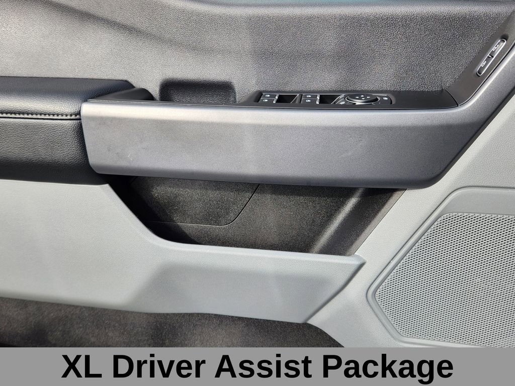 Used 2023 Ford F250 XL w/ STX Appearance Package image 8