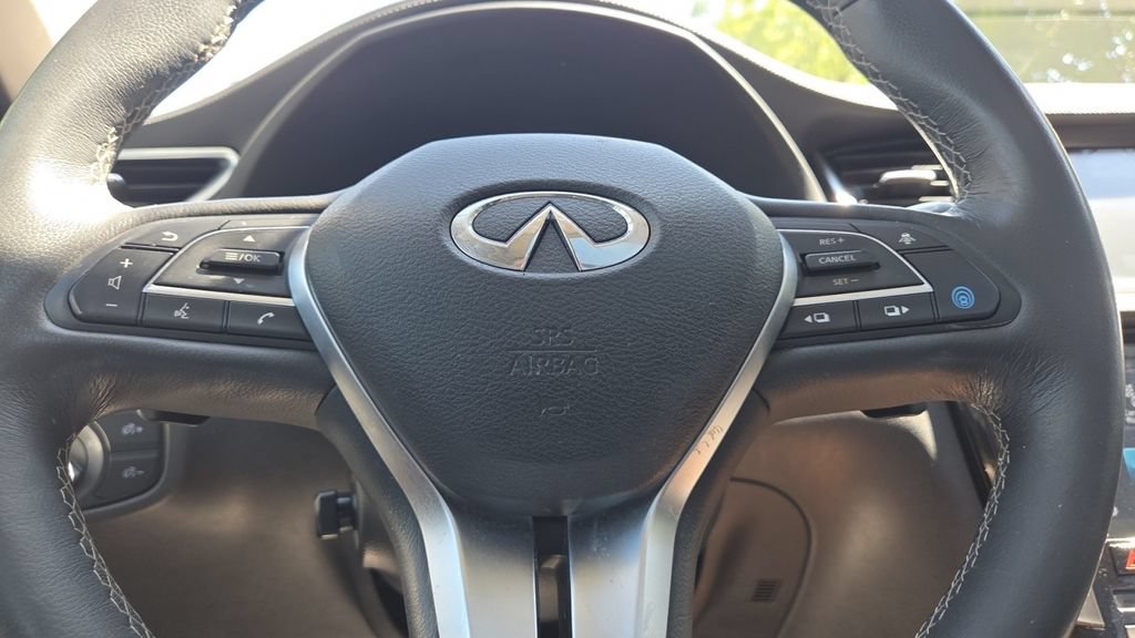 Used 2019 INFINITI QX50 Essential w/ Proactive Package AWD/4WD image 17