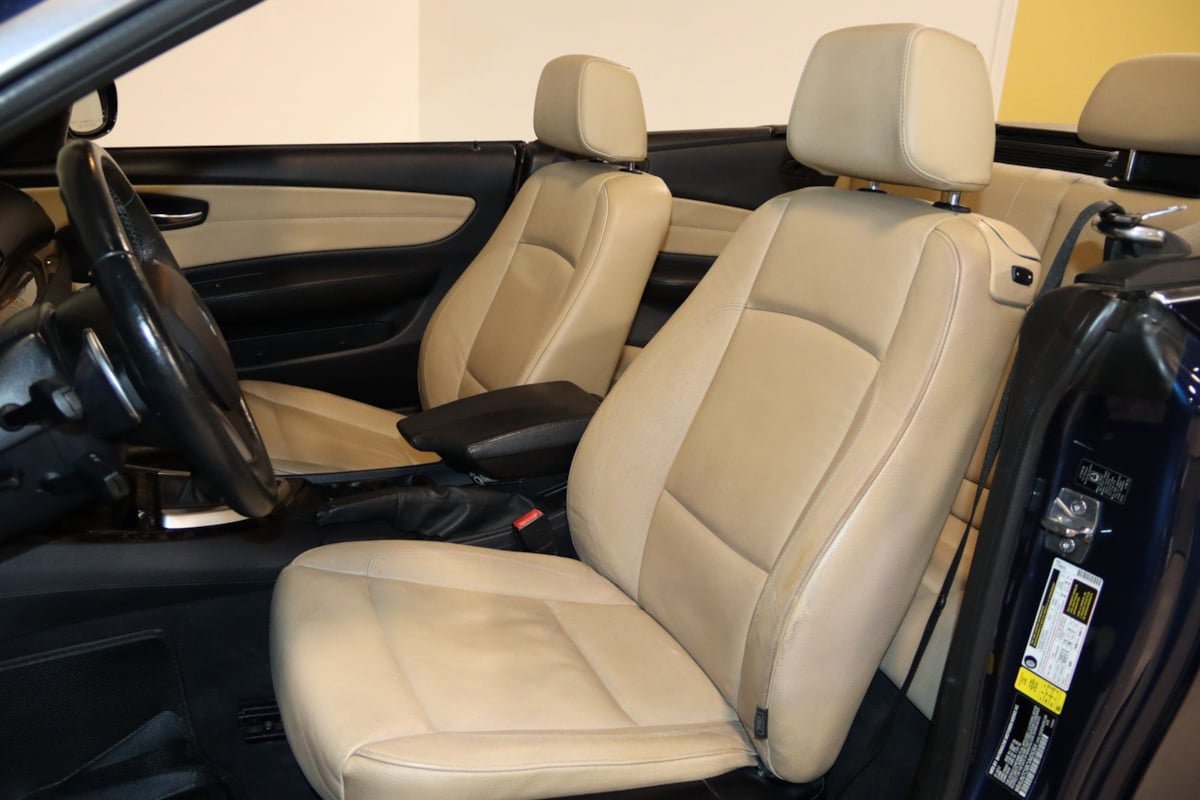 Used 2012 BMW 135i Convertible image 39
