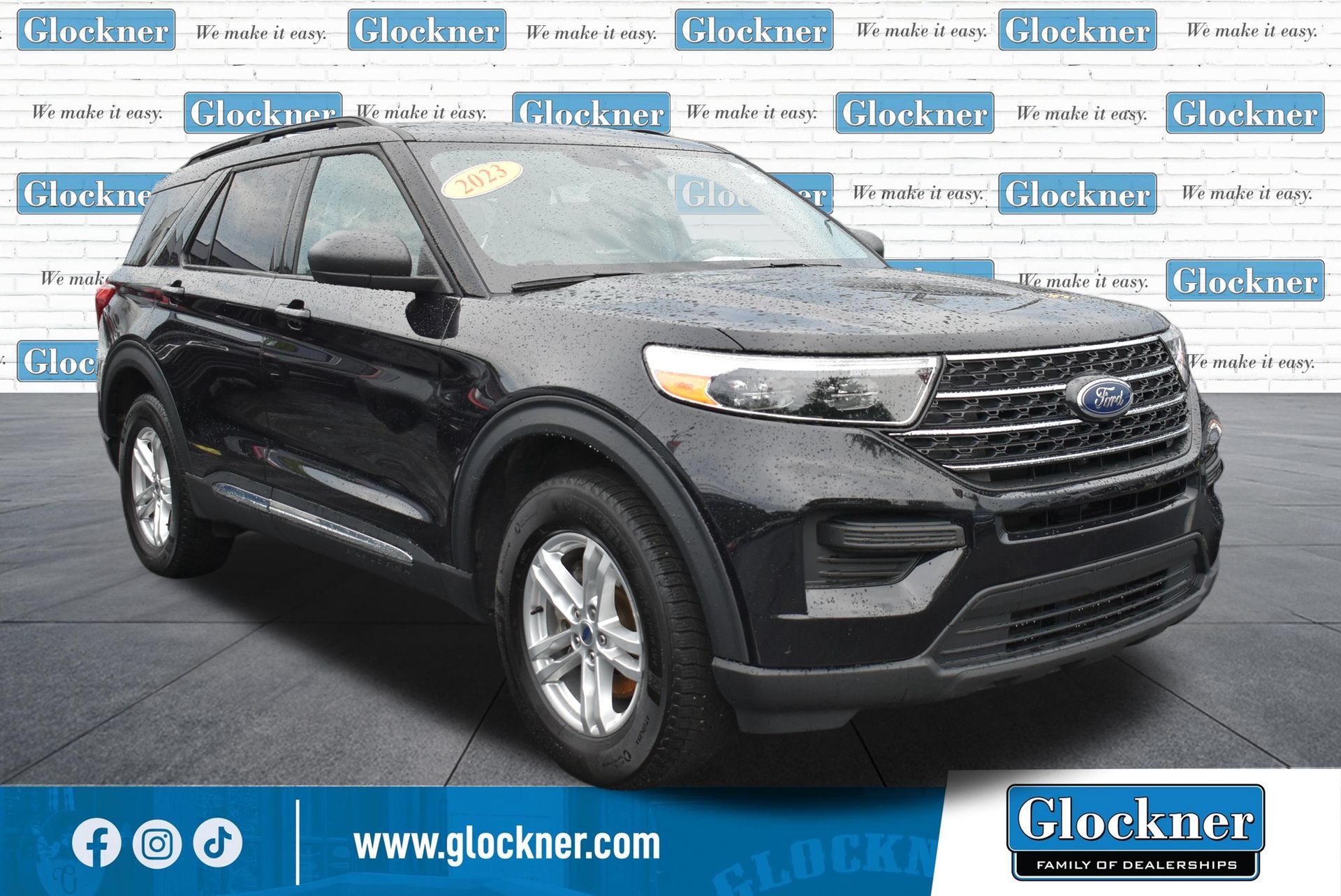 Used 2023 Ford Explorer XLT w/ Class IV Trailer Tow Package AWD/4WD image 3