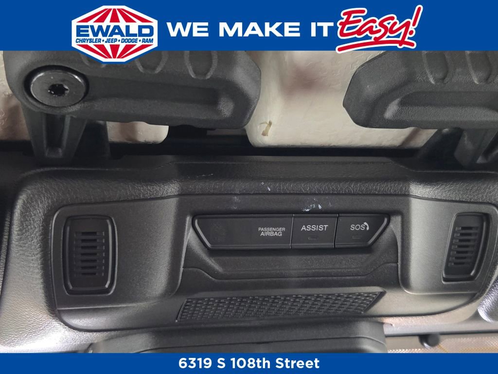 New 2025 Jeep Gladiator Sport image 21