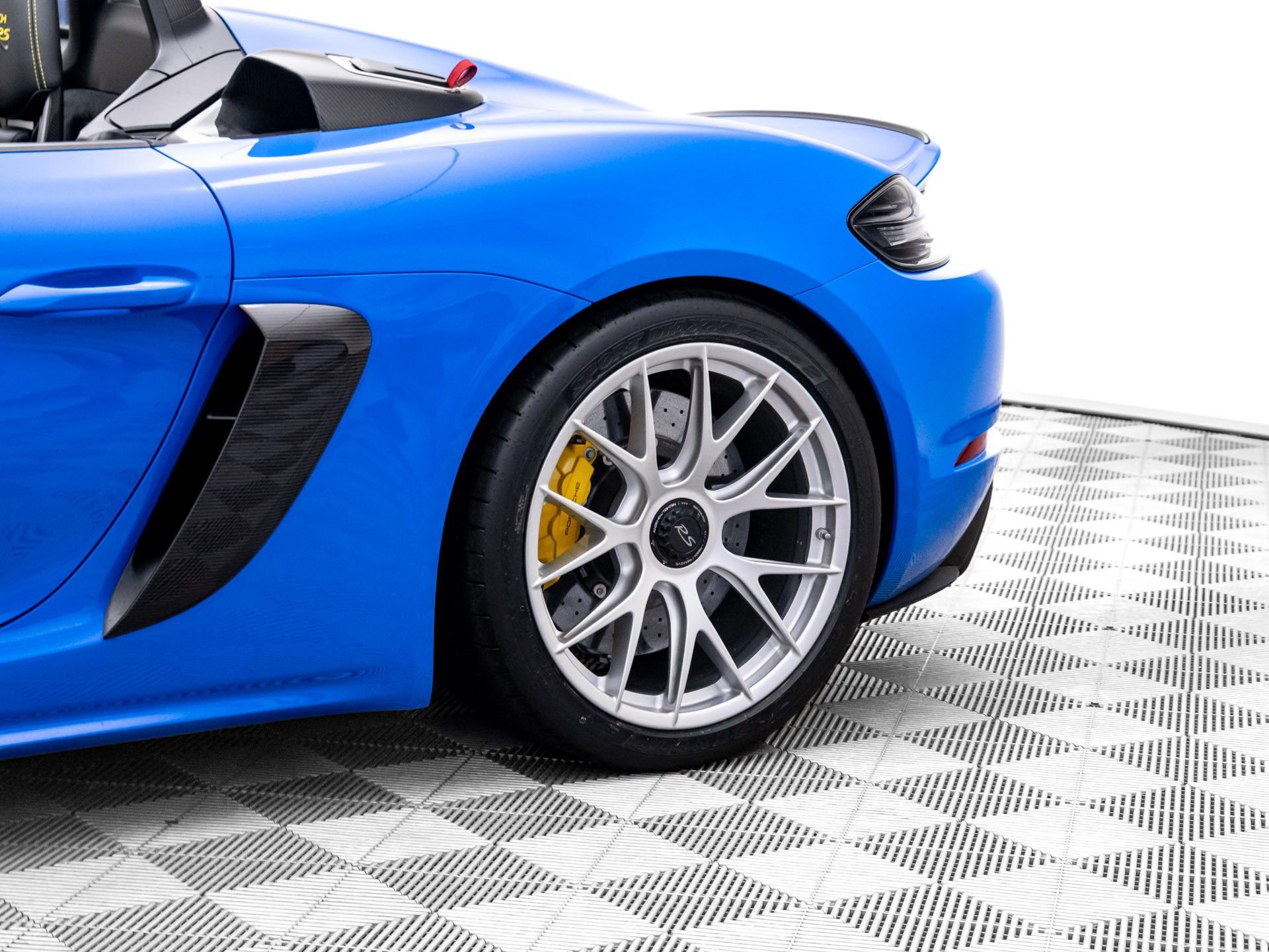 Used 2025 Porsche 718 Boxster Spyder RS image 37