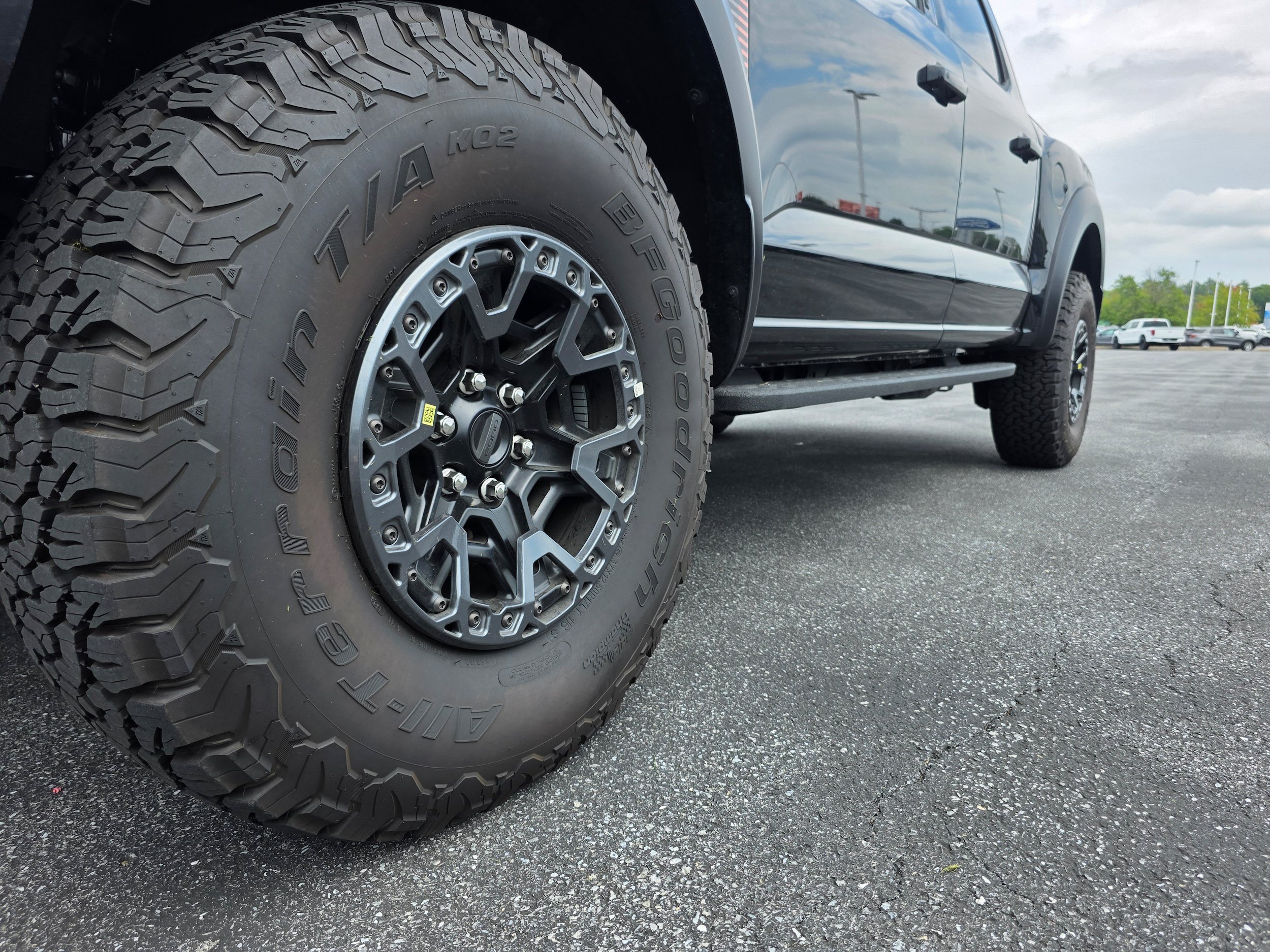Used 2026 Ford F150 Raptor w/ Equipment Group 803A Raptor R AWD/4WD image 22
