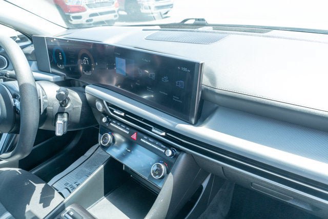Used 2025 Hyundai Sonata SEL FWD image 41