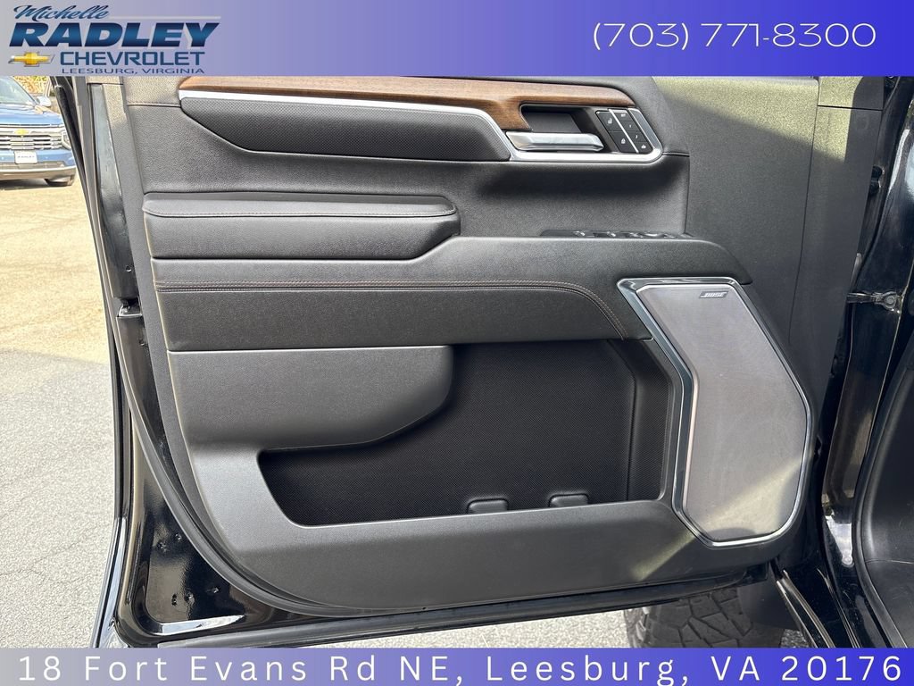 Used 2024 Chevrolet Silverado 3500 High Country w/ Midnight Edition AWD/4WD image 13