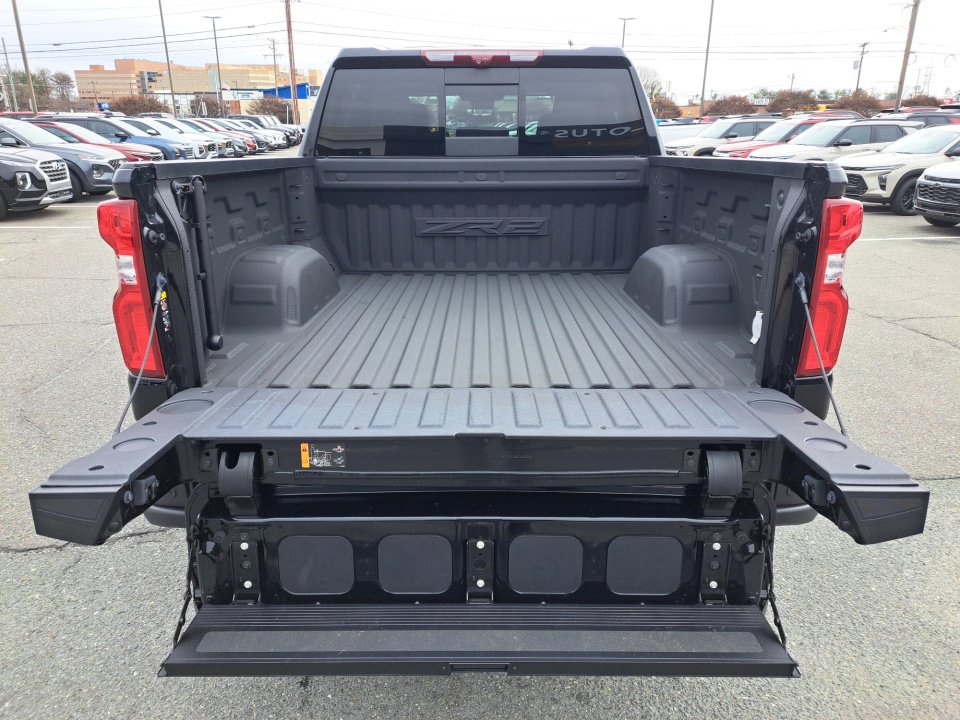 Certified 2024 Chevrolet Silverado 1500 ZR2 w/ ZR2 Bison Edition image 25