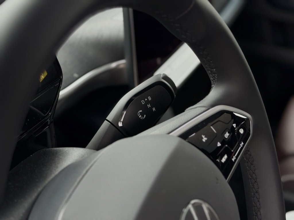 New 2025 Volkswagen ID. Buzz Pro S Plus image 27