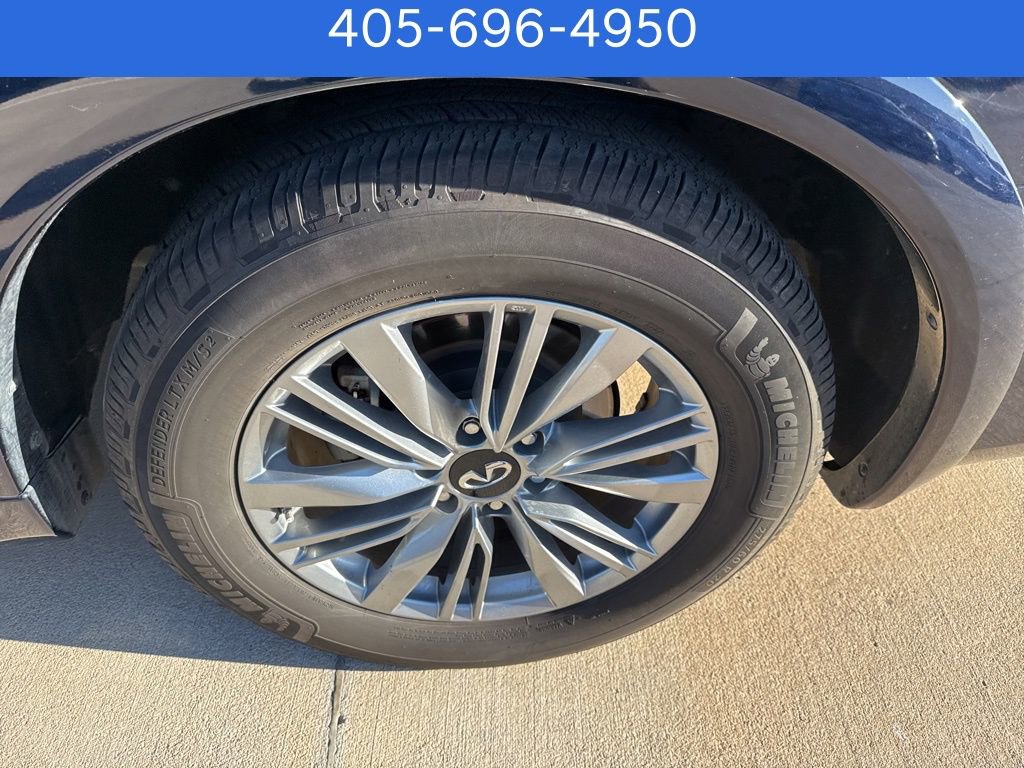 Used 2022 INFINITI QX80 Luxe w/ Cargo Package AWD/4WD image 10