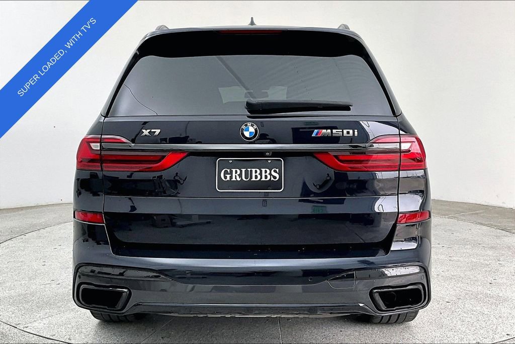 Used 2020 BMW X7 M50i image 7