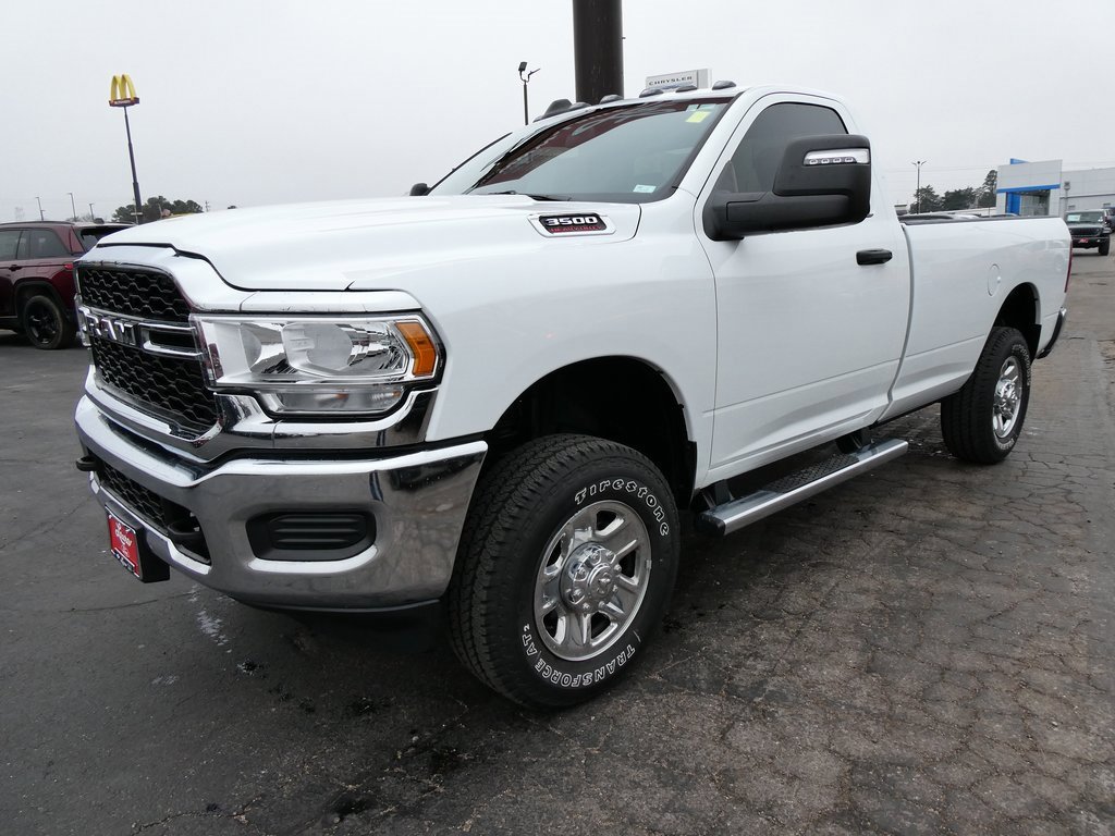 Used 2024 RAM 3500 Tradesman image 9
