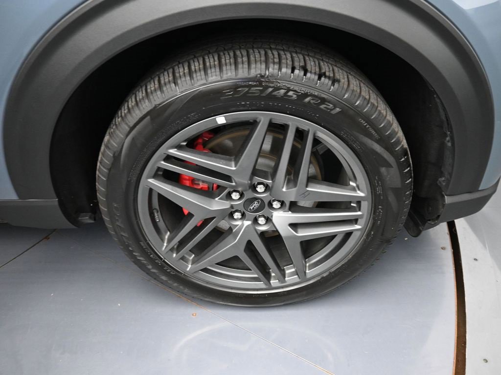 Used 2025 Ford Explorer ST w/ Sun And Sound Package image 28