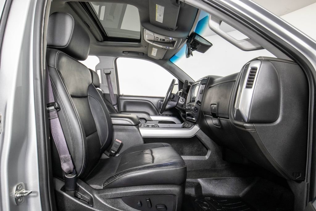 Used 2017 Chevrolet Silverado 1500 LTZ Z71 w/ Redline Edition image 8