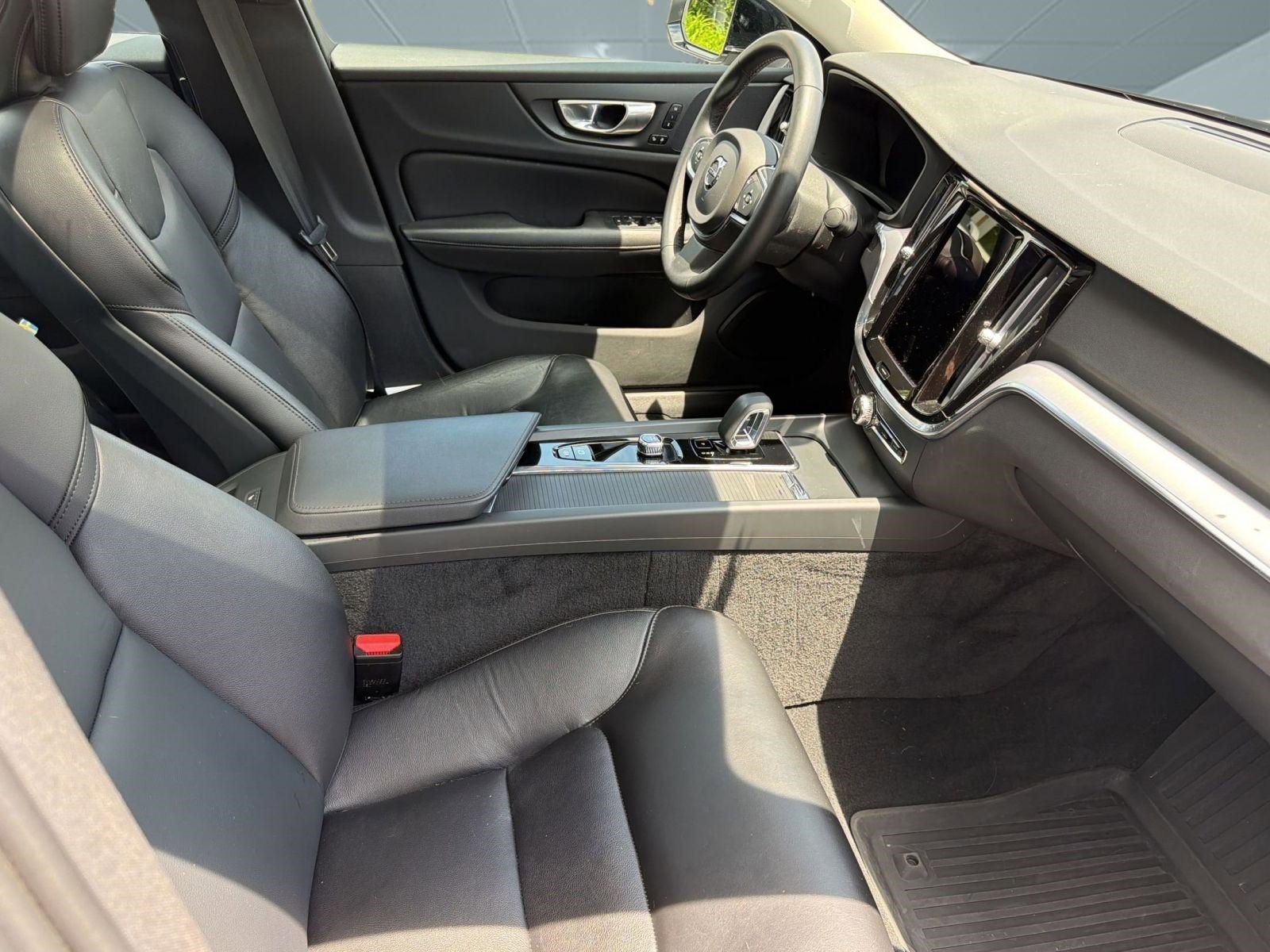 Used 2024 Volvo S60 B5 Core w/ Climate Package AWD/4WD image 29