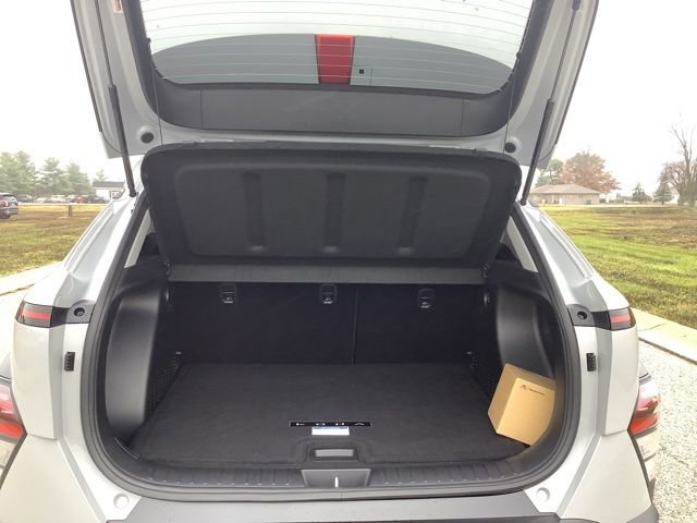 New 2026 Hyundai Kona SEL Premium image 9