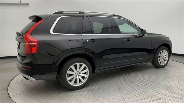 Used 2018 Volvo XC90 T6 Momentum w/ Convenience Package image 2