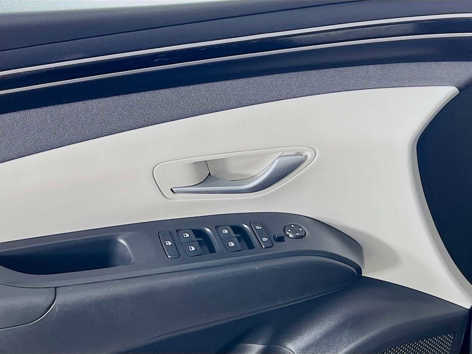 Used 2023 Hyundai Tucson SEL w/ Convenience Package image 17