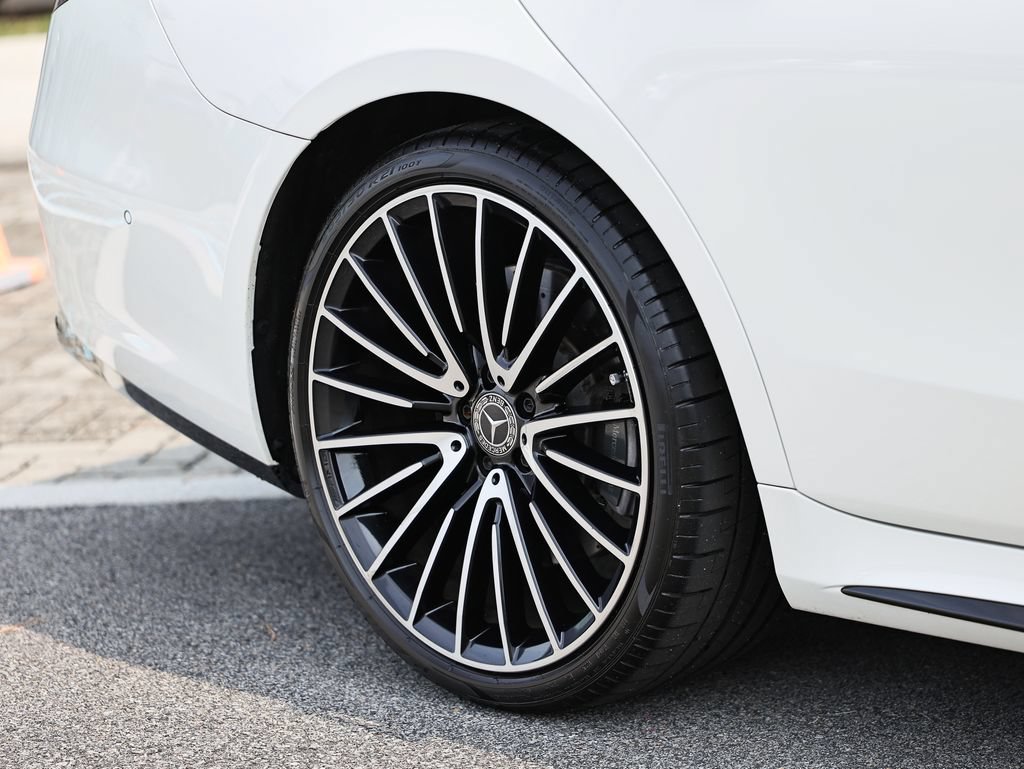 Used 2022 Mercedes-Benz S 500 4MATIC image 6