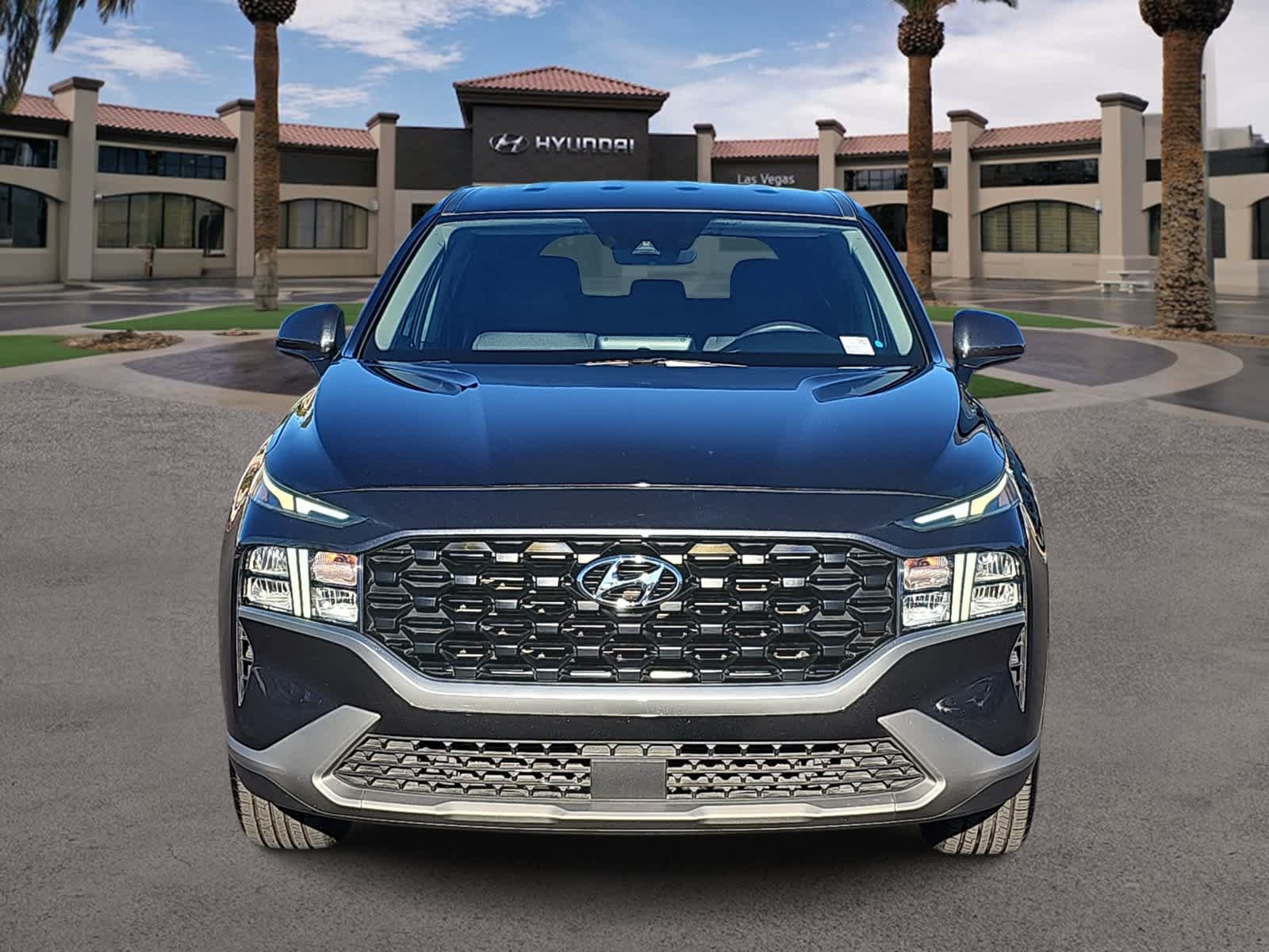 Used 2022 Hyundai Santa Fe SE AWD/4WD image 3