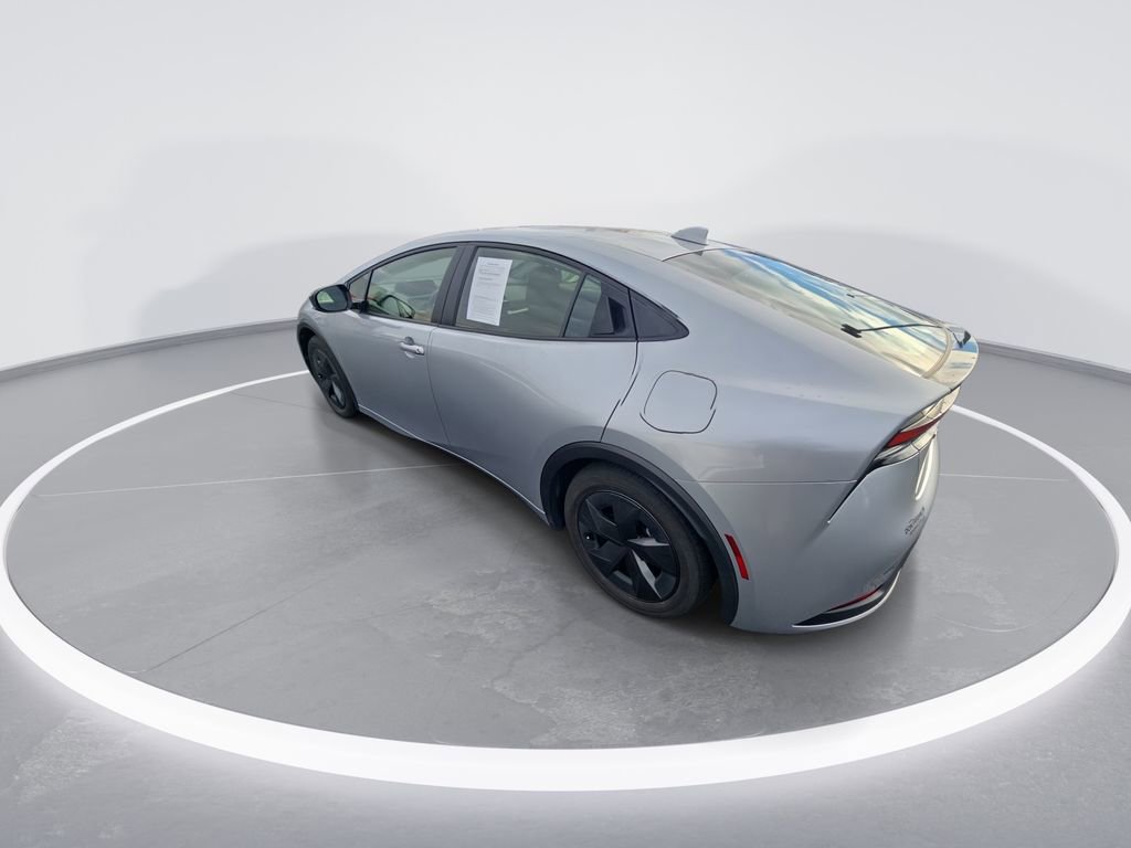 Used 2024 Toyota Prius LE image 6