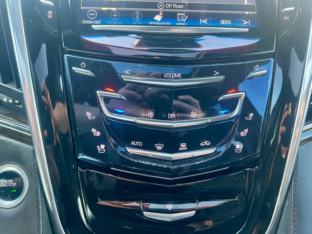 Used 2017 Cadillac Escalade ESV Platinum image 35