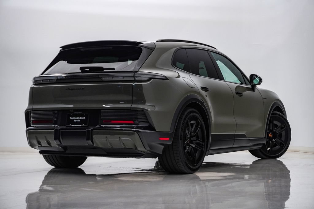 New 2026 Porsche Cayenne S AWD/4WD image 11