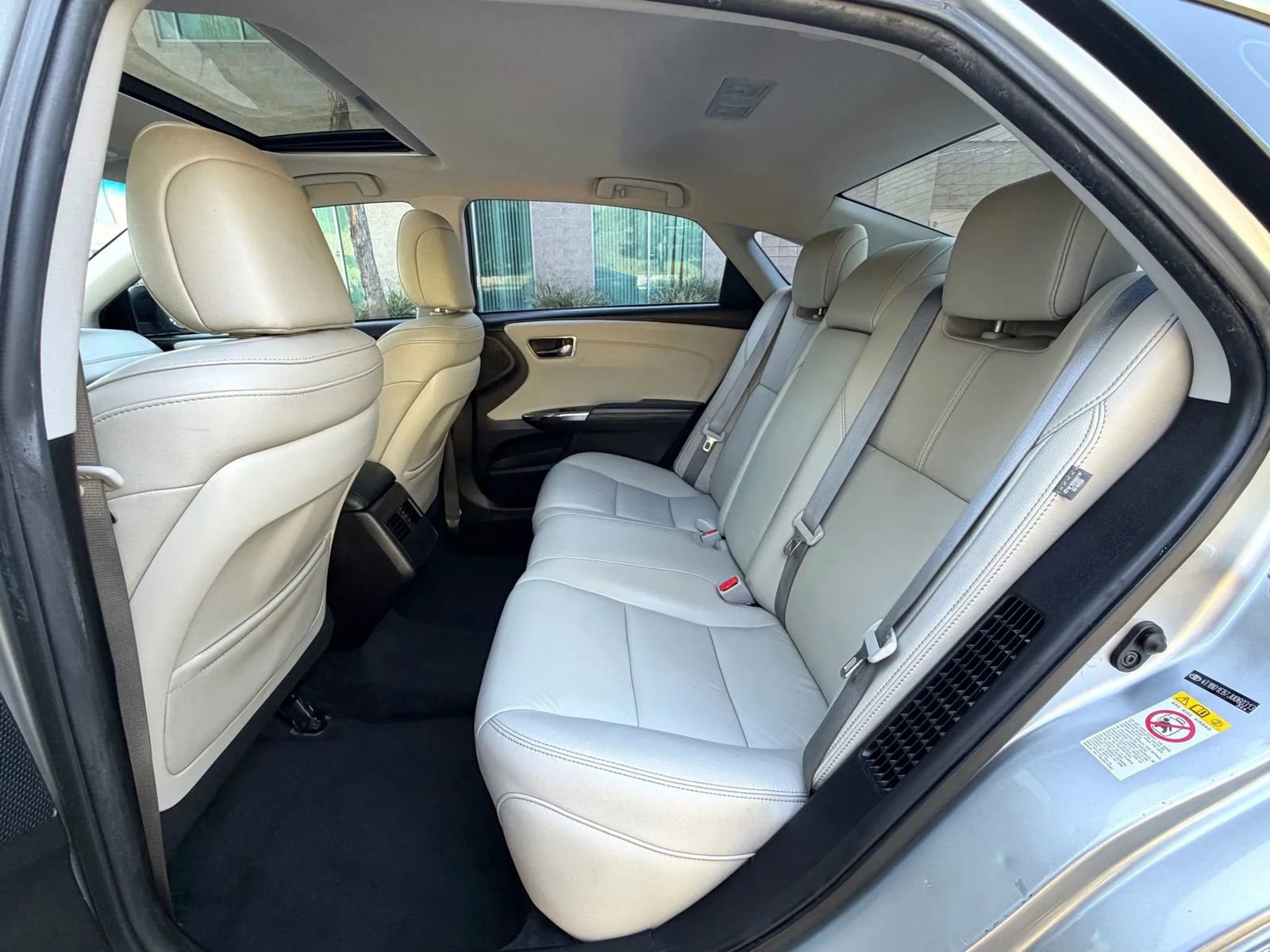 Used 2018 Toyota Avalon XLE Plus w/ Preferred Accessory Package image 15