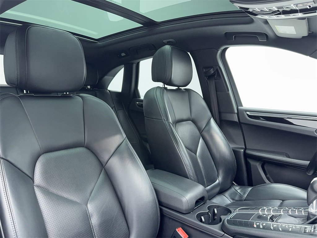 Used 2021 Porsche Macan S image 47