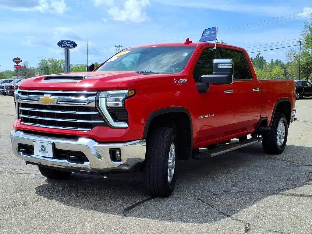 Used 2024 Chevrolet Silverado 2500 LTZ w/ LTZ Convenience Package AWD/4WD image 7