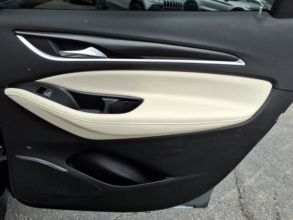 Used 2023 Buick Enclave Essence w/ Experience Buick Package image 17