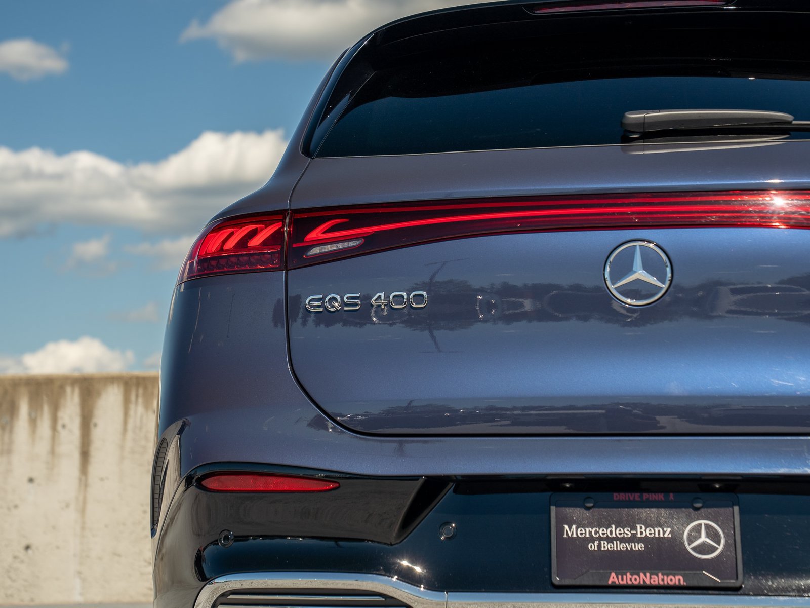 Used 2026 Mercedes-Benz EQS 400 4MATIC SUV image 9