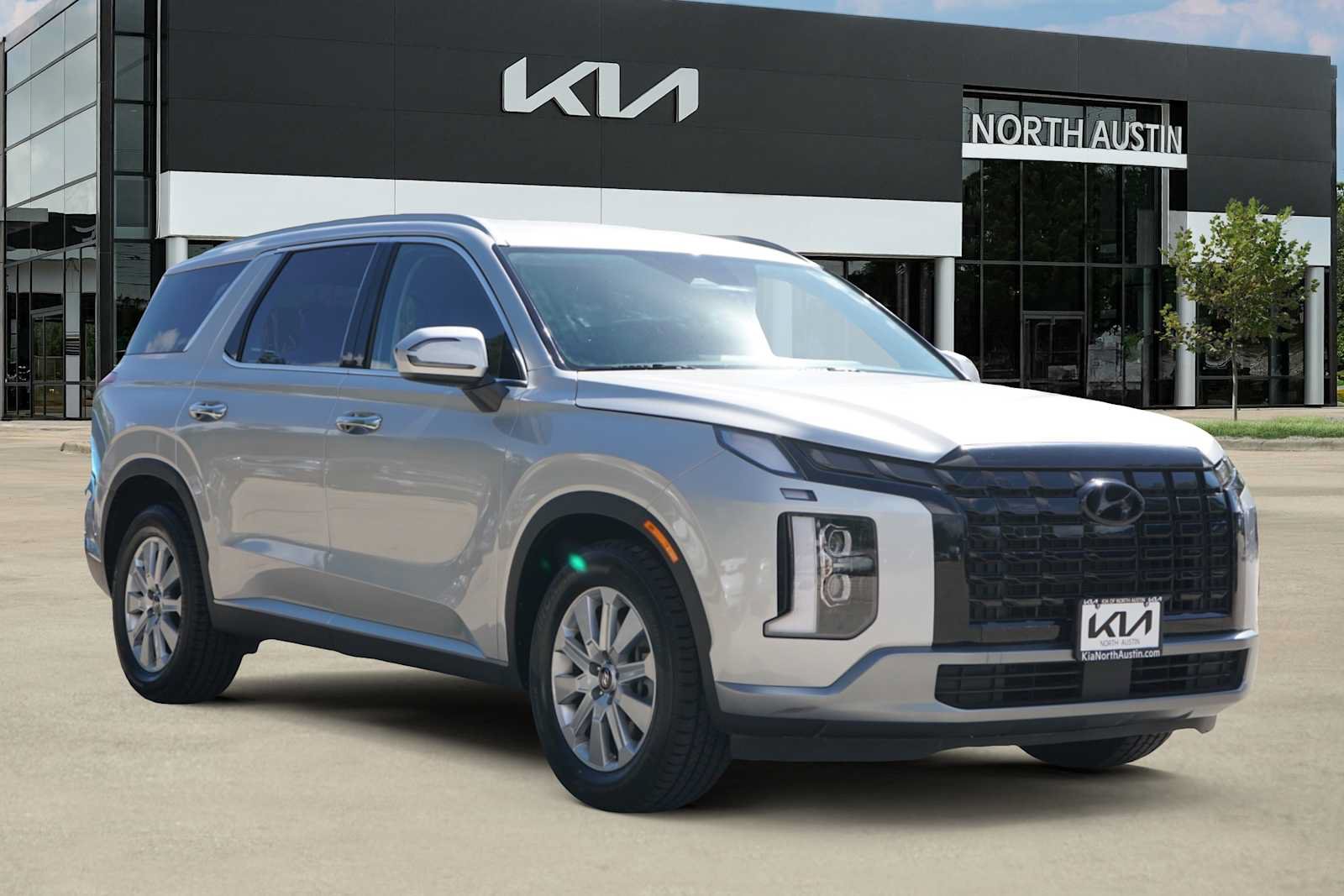 Used 2025 Hyundai Palisade SEL FWD image 6
