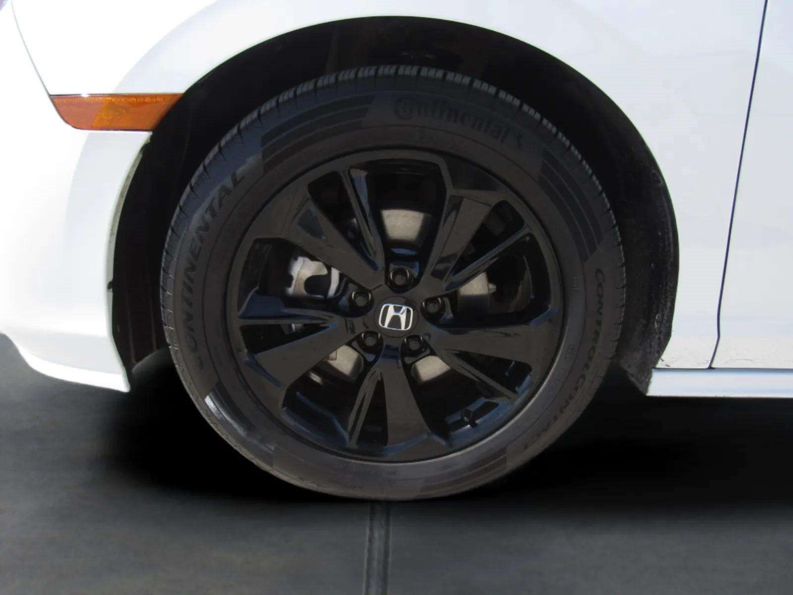 Certified 2024 Honda Odyssey Sport image 4