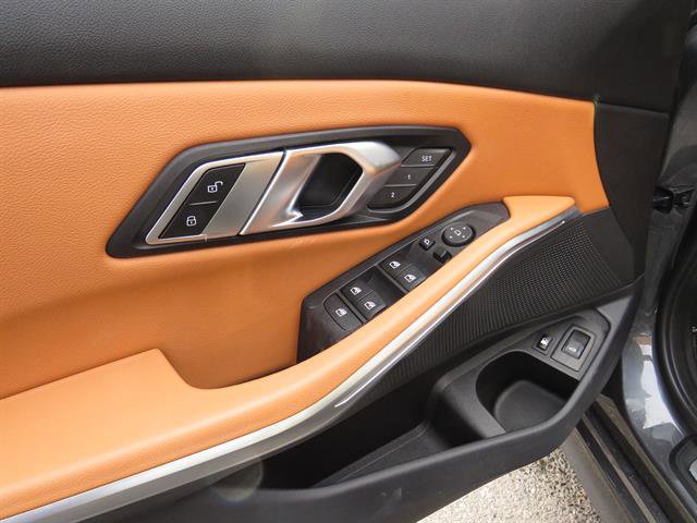 Used 2022 BMW 330e w/ Premium Package image 10