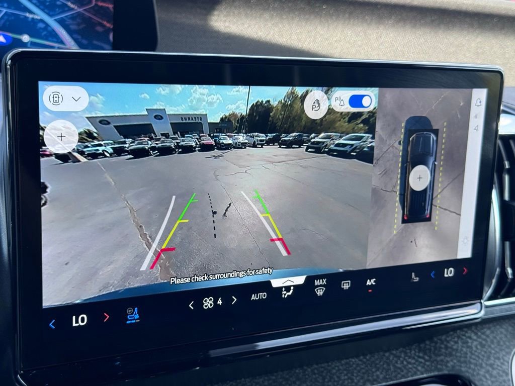 Used 2025 Ford Expedition Tremor image 12