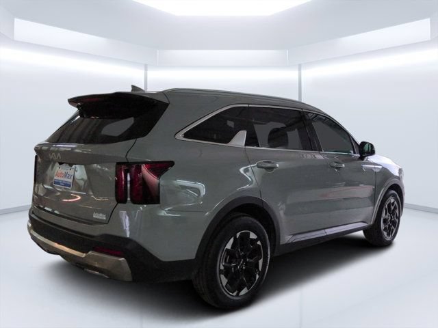 Used 2026 Kia Sorento S w/ S Panoramic Sunroof Package FWD image 3