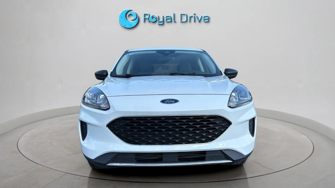 Used 2022 Ford Escape SE image 9