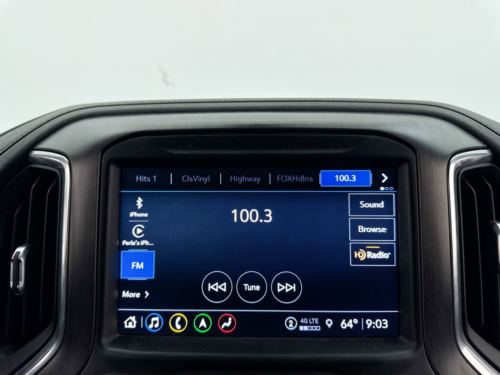 Used 2021 GMC Sierra 1500 AT4 w/ AT4 Premium Package image 21