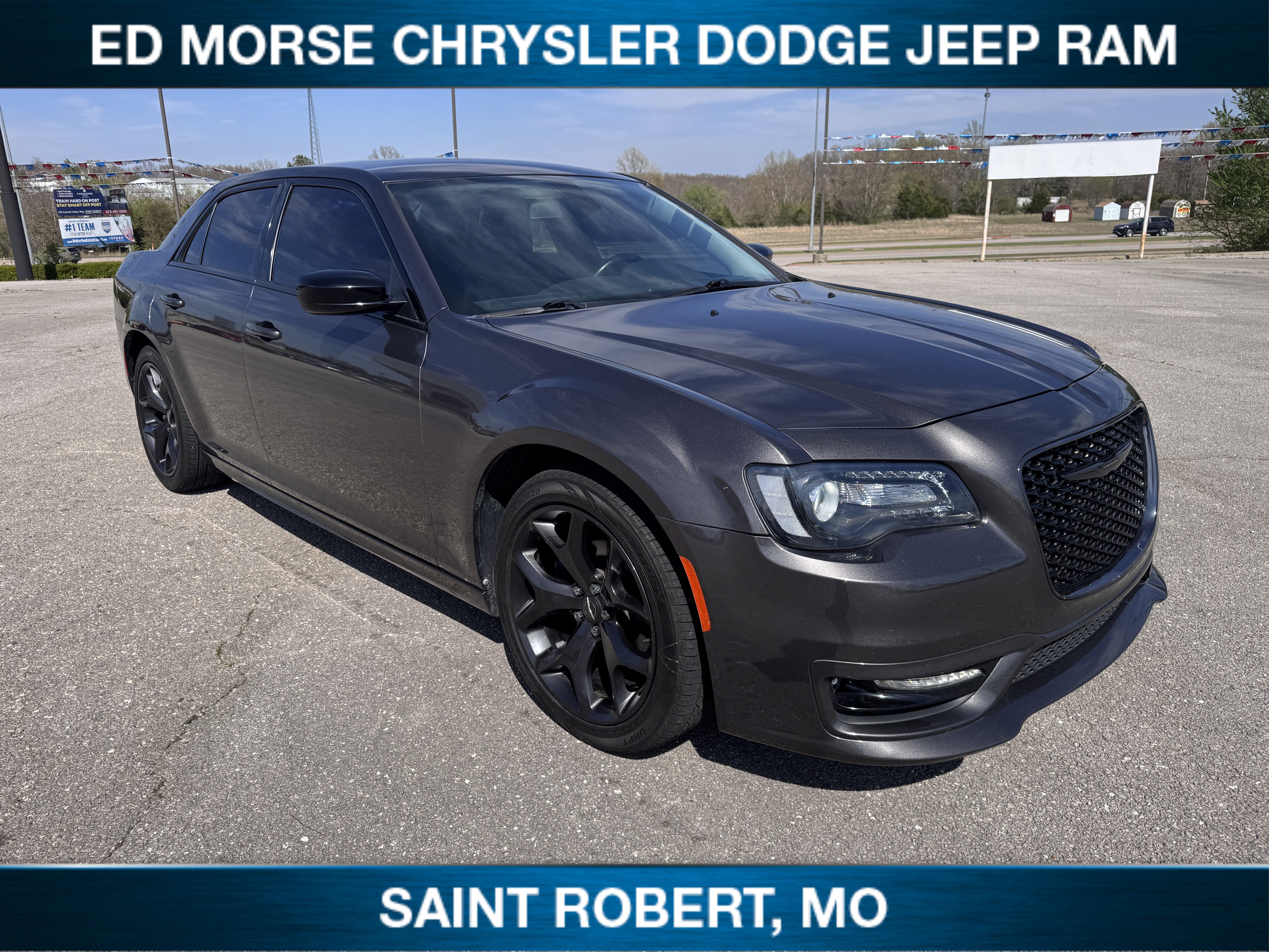 Used 2020 Chrysler 300 Touring L w/ Quick Order Package 2EF image 1