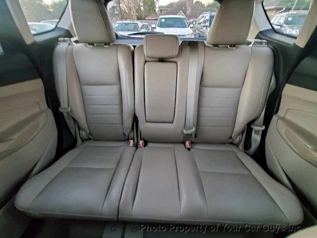 Used 2013 Ford C-MAX Energi SEL FWD image 27