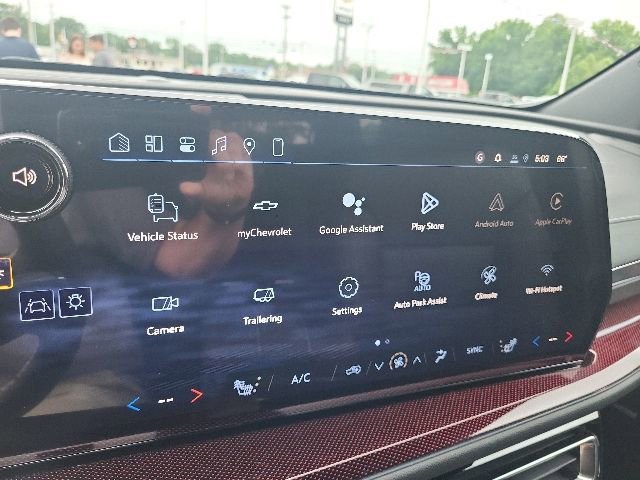 New 2026 Chevrolet Traverse Z71 w/ Enhanced Driving Package AWD/4WD image 39