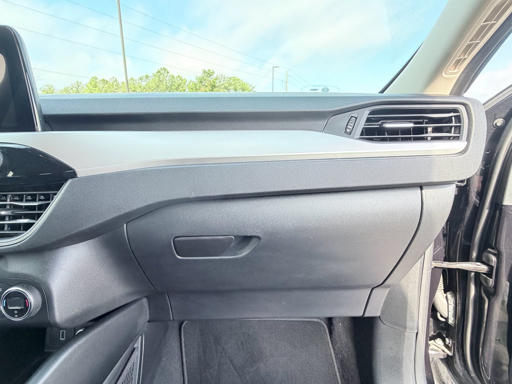 Used 2020 Ford Escape SE FWD image 19