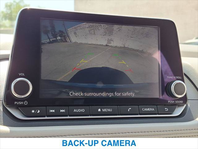 Used 2023 Nissan Rogue SV FWD image 18