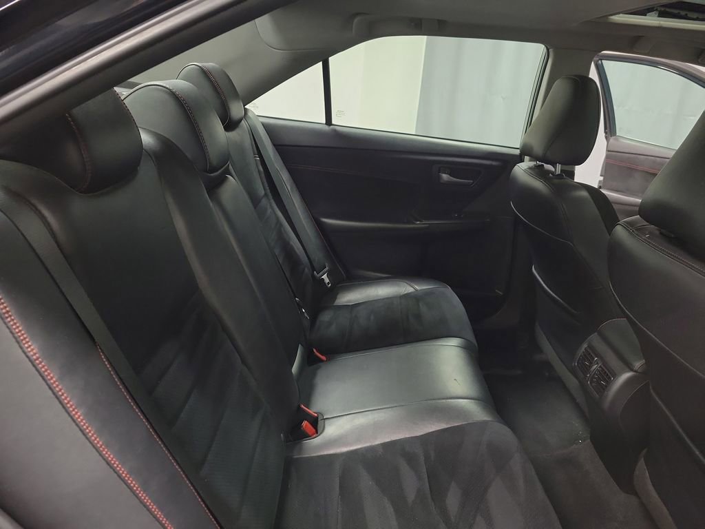 Used 2015 Toyota Camry XSE w/ Moonroof Package image 22