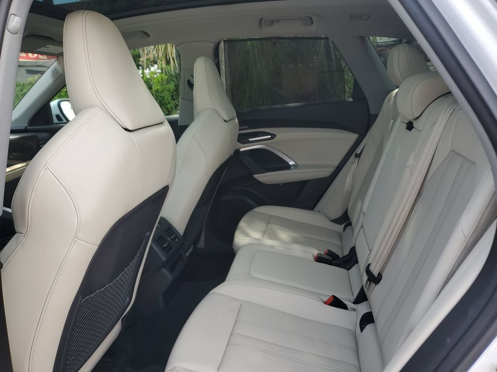 Certified 2025 Audi Q5 Premium w/ Premium Plus AWD/4WD image 16