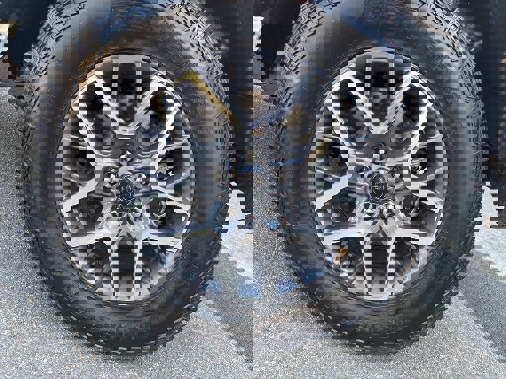 Used 2024 Jeep Wrangler Sahara image 12