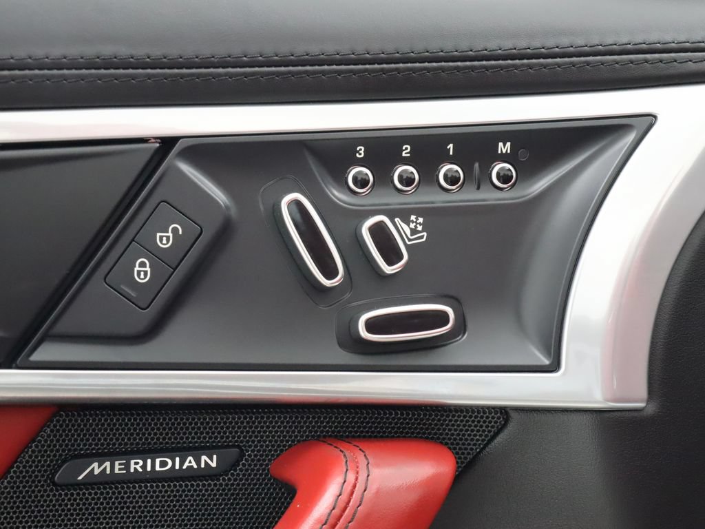 Used 2020 Jaguar F-TYPE Convertible RWD image 13