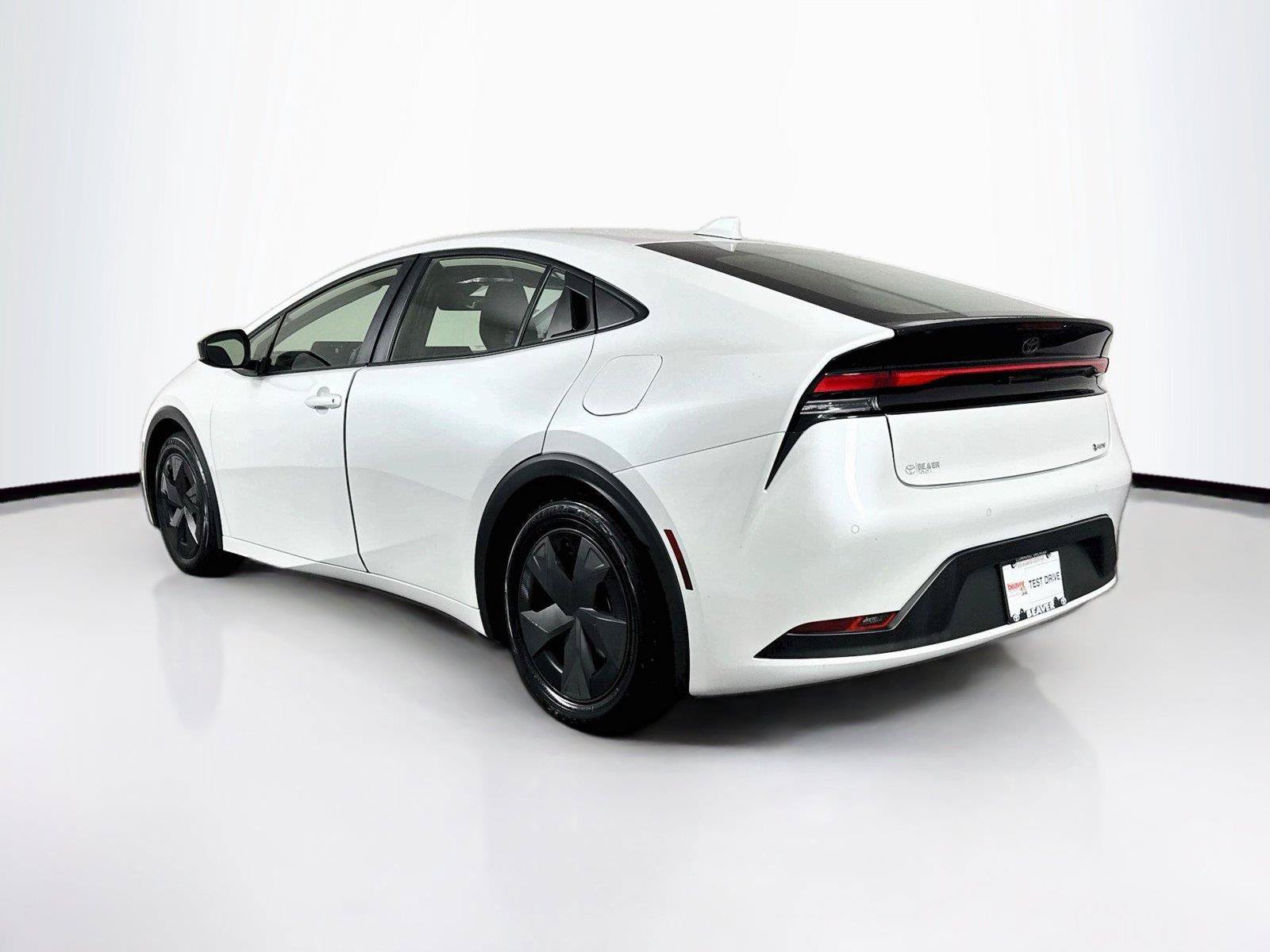 Certified 2025 Toyota Prius LE FWD image 12