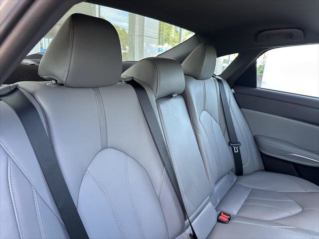 Certified 2019 Toyota Avalon XLE w/ Moonroof Package FWD image 20