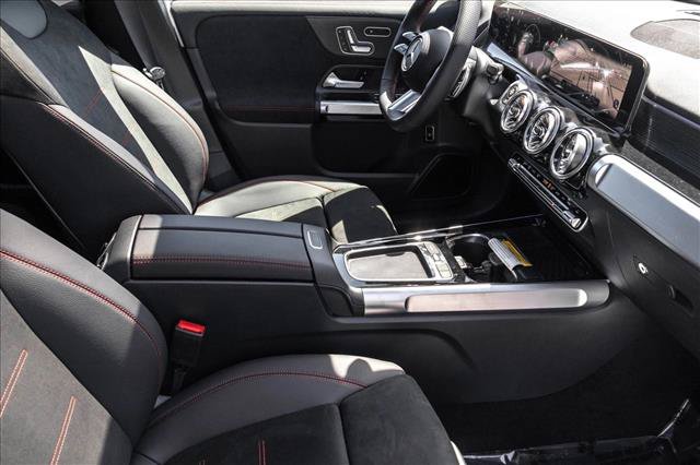 New 2026 Mercedes-Benz GLB 250 4MATIC image 29