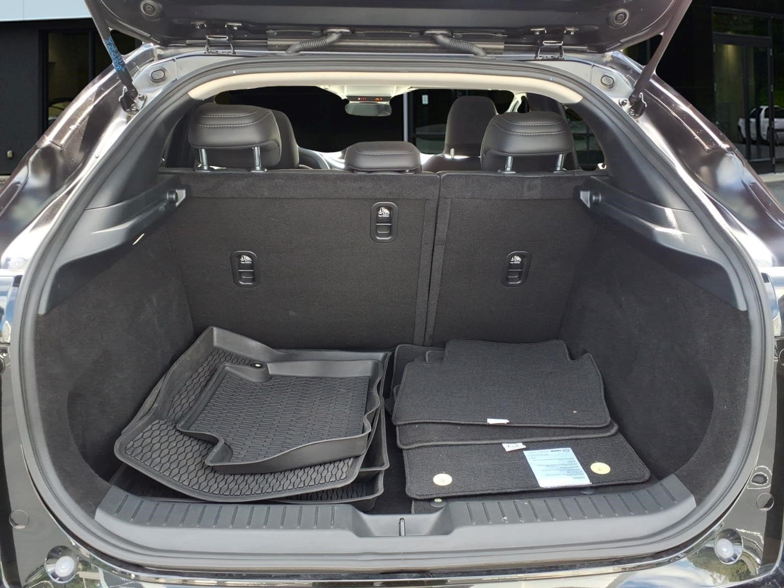 Certified 2025 MAZDA CX-30 AWD 2.5 S w/ Select Sport Pkg image 18